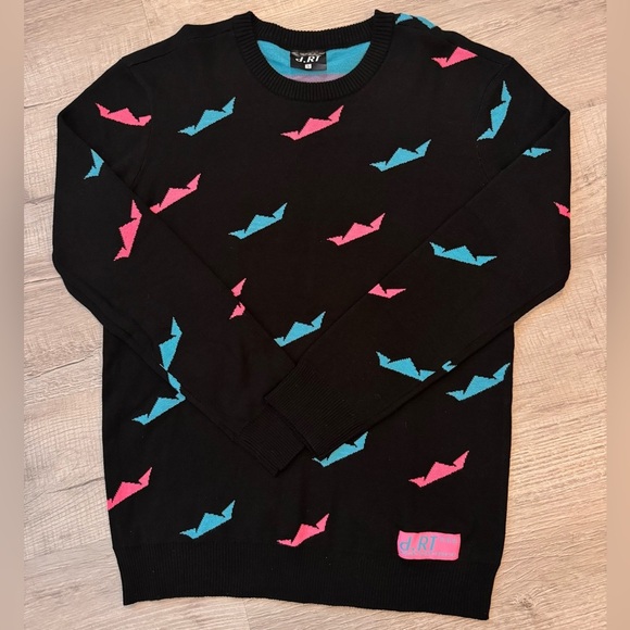 d.RT - Knit Celtic Monogram Sweatshirt (New Without Tags) - Picture 3 of 8